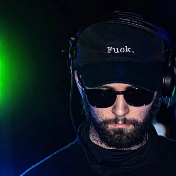 De la Oscuridad a Mau5trap: El Ascenso de ZYRANOX